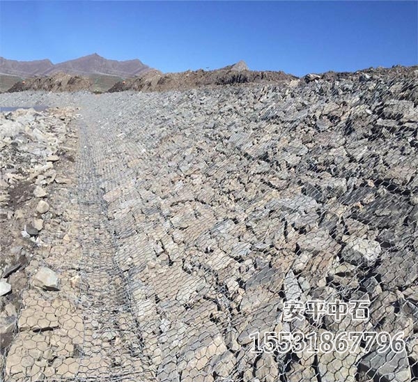 防洪鉛絲石籠.jpg 防洪鉛絲石籠.jpg