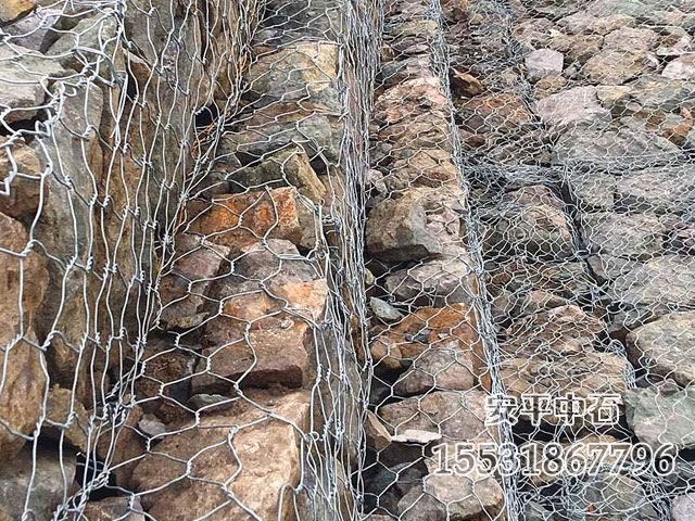 鍍鋅格賓石籠.jpg 鍍鋅格賓石籠.jpg