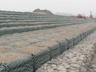 鉛絲石籠護(hù)墊 鉛絲石籠護(hù)墊