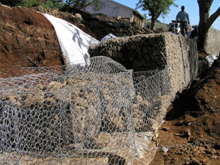 鉛絲石籠 鉛絲石籠